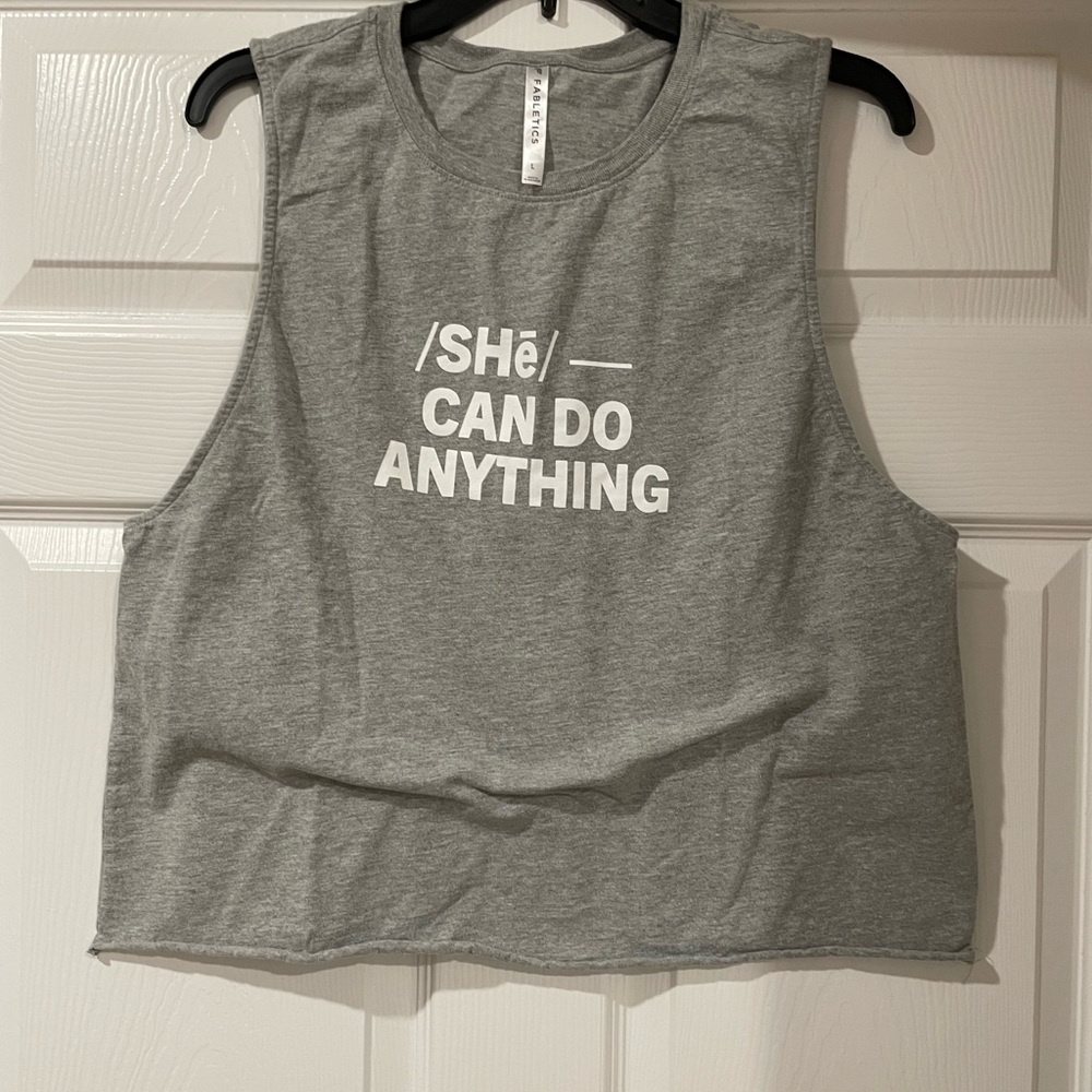 Fabletics She Can Do Anything Light Gray Graphic Tank Top Size Large Women’s